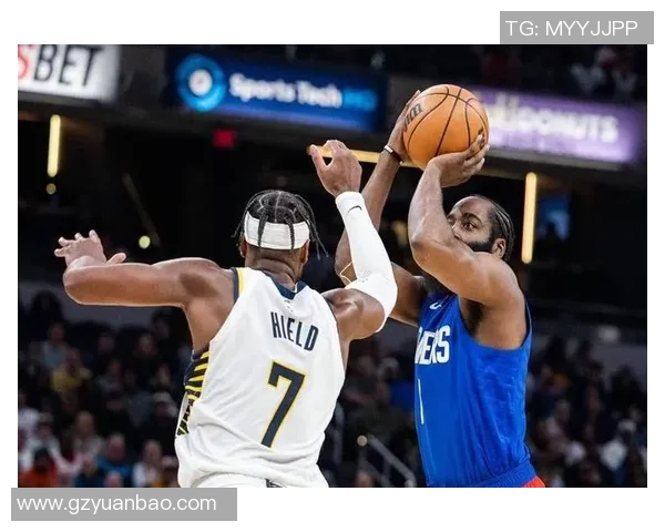 快船与火箭首战激烈对决球迷期待精彩瞬间与战术较量